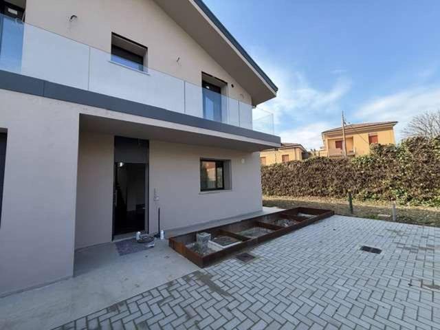 Villa Indipendente in vendita a San Faustino-Madonnina-Quattroville, Modena
