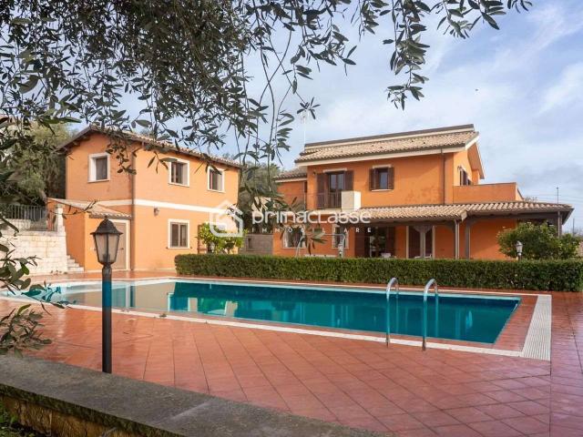 Villa Indipendente in vendita a Mauto, Marina Di Modica
