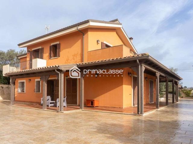 Villa Indipendente in vendita a Mauto, Modica