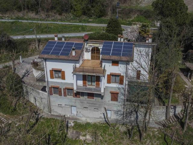 Villa Indipendente in vendita a Unione dei comuni Valli del Reno, Lavino e Samoggia, Monte San Pietro