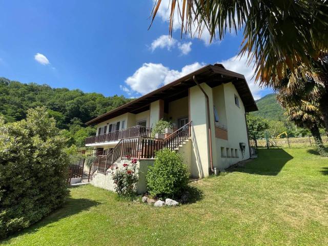 Villa Indipendente in vendita a Montenars, Friuli-Venezia Giulia