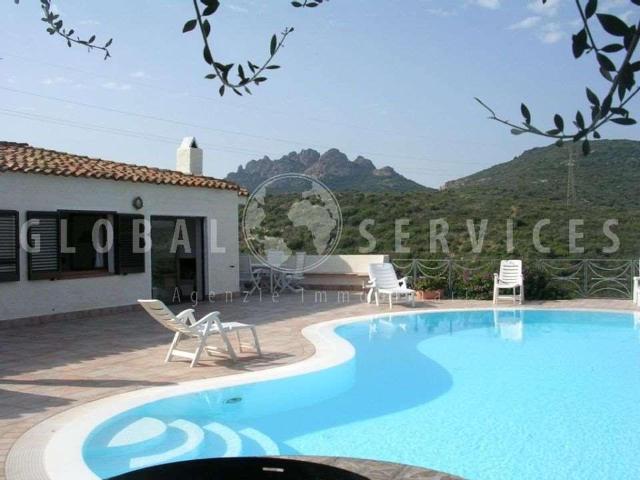 Villa Indipendente in vendita a Poltu Qualtu, San Pantaleo