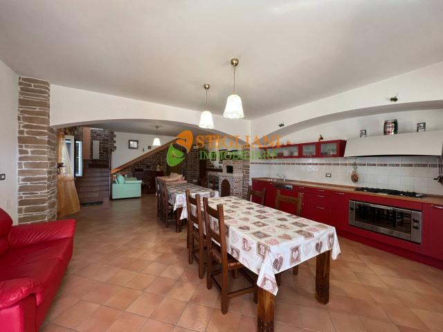 Villa Indipendente in vendita a Oratino, Molise