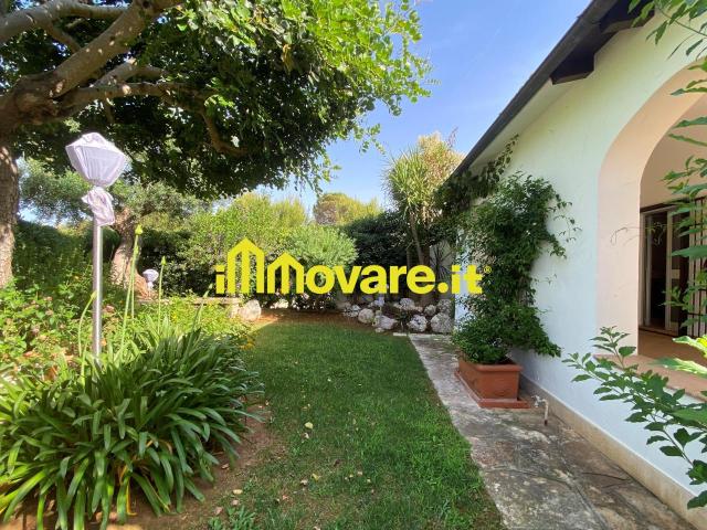 Villa Indipendente in vendita a Rosa Marina di Ostuni, Puglia