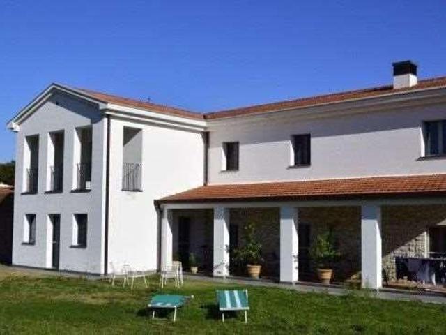 Villa Indipendente in vendita a Borgo Collestrada, Cenerente