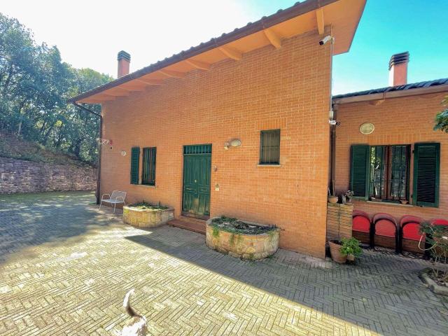 Villa Indipendente in vendita a Cenerente, Umbria