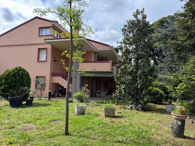 Villa Indipendente in vendita a Marche, Pesaro E Urbino