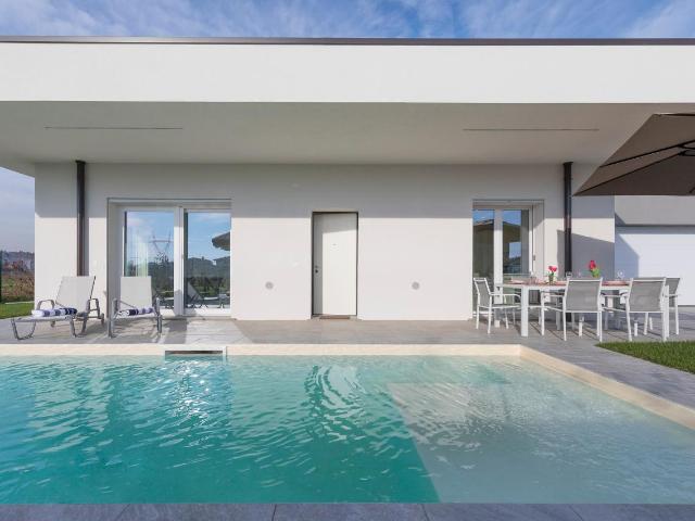 Villa Indipendente in vendita a Ponti Sul Mincio, Lombardia