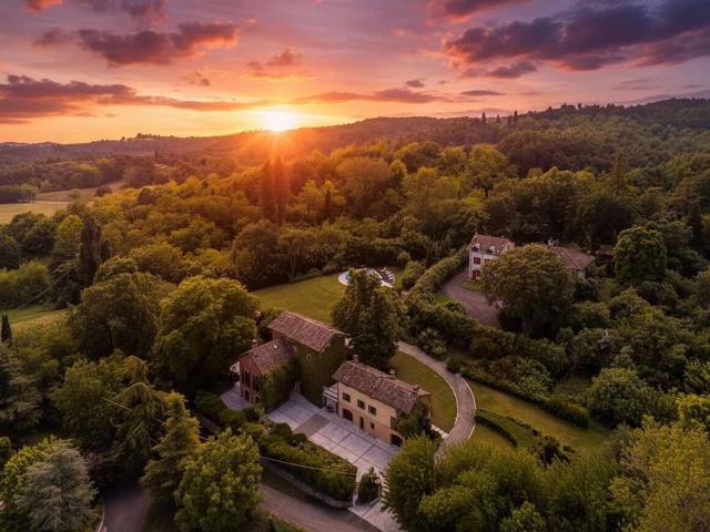 Villa Indipendente in vendita a Colline Matildiche, Re