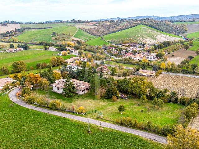 Villa Indipendente in vendita a Colline Matildiche, Re