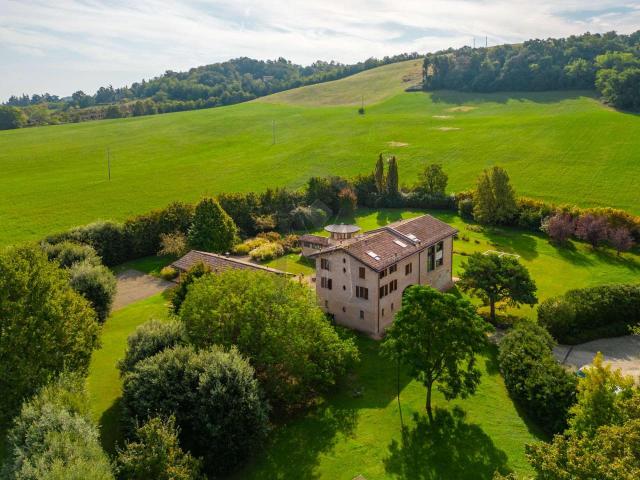 Villa Indipendente in vendita a Roncolo, Quattro Castella