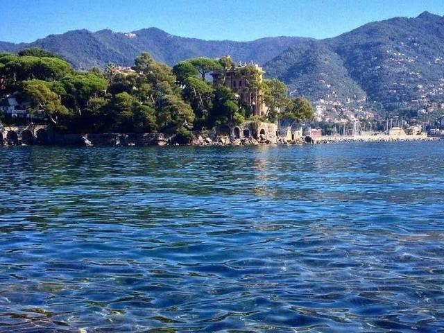 Villa Indipendente in vendita a San Michele di Pagana, Rapallo