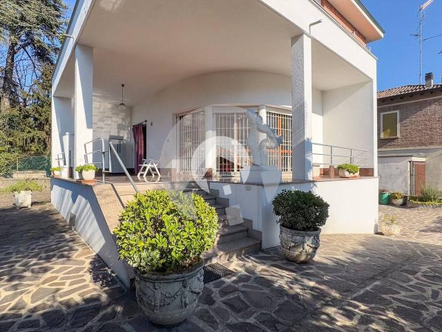 Villa Indipendente in vendita a Santo Stefano città, Re