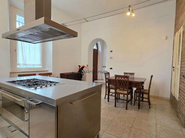 Villa Indipendente in vendita a Rimini, Reggio Emilia