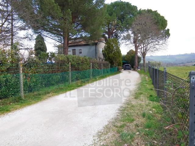 Villa Indipendente in vendita a Rimini, Reggio Emilia