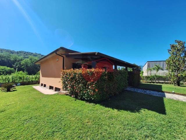 Villa Indipendente in vendita a San Nicola Manfredi, Campania