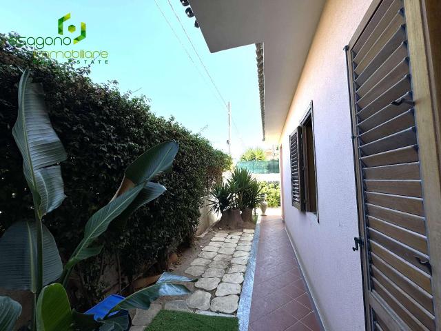 Villa Indipendente in vendita a Tiche, Siracusa