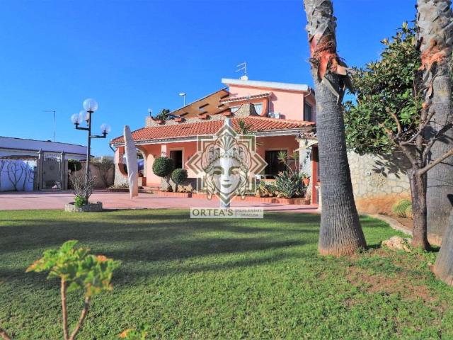Villa Indipendente in vendita a Siracusa, Sicilia