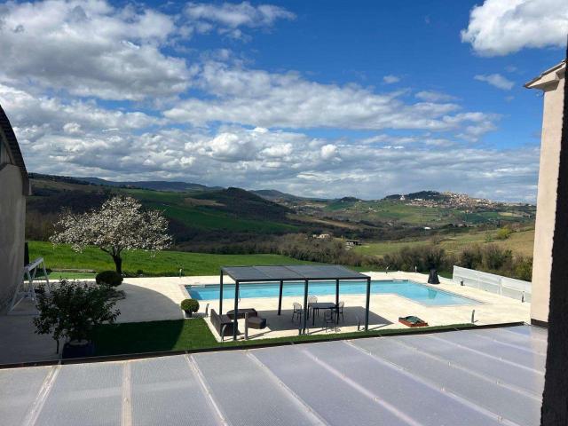 Villa Indipendente in vendita a Izzalini, Umbria