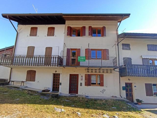 Villa Indipendente in vendita a Tolmezzo, Friuli-Venezia Giulia