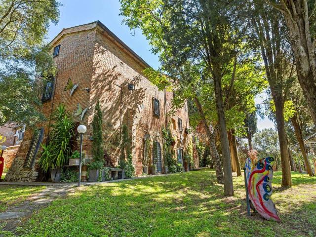 Villa Indipendente in vendita a Torrita, Toscana