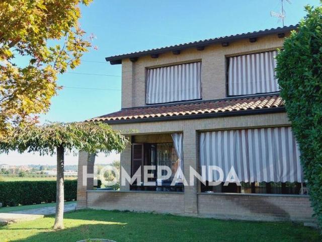 Villa Indipendente in vendita a Piemonte, Asti