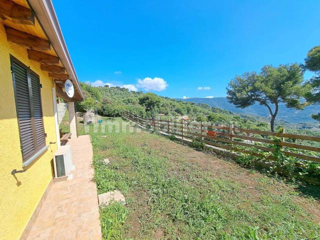 Villa Indipendente in affitto a Diano Arentino, Liguria