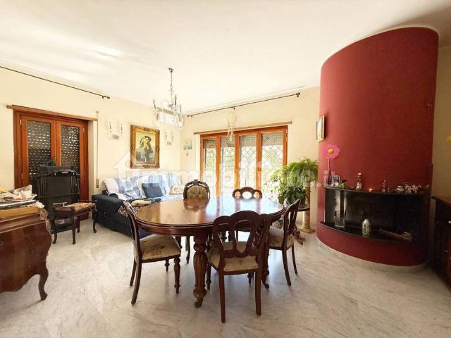 Villa Indipendente in affitto a Torvajanica, Roma Capitale
