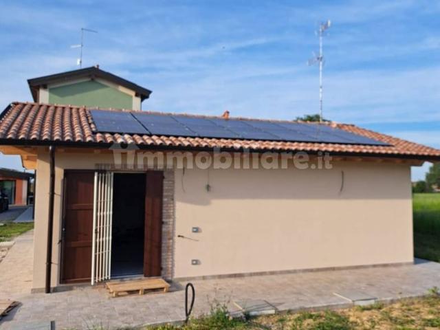 Villa Indipendente in affitto a Piano Tavola, Camporotondo Etneo