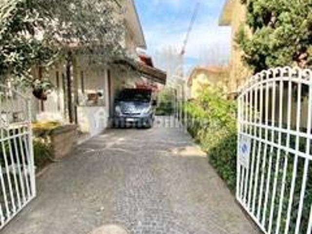 Villa Indipendente in affitto a Riccione, Reggio Emilia