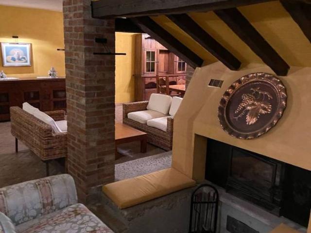 Villa Indipendente in affitto a Galliate Lombardo, Lombardia