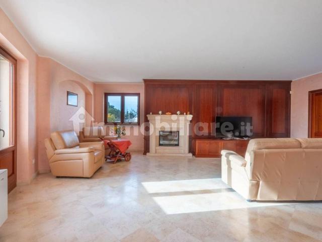 Villa Indipendente in affitto a Puglia, Bari