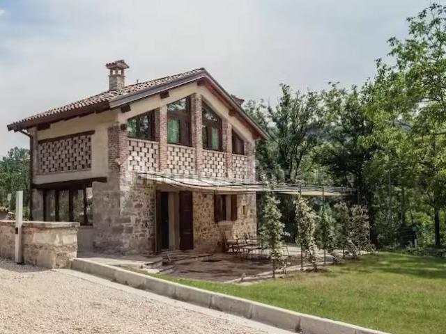 Villa Indipendente in affitto a Unione dell'Appennino Bolognese, Monzuno