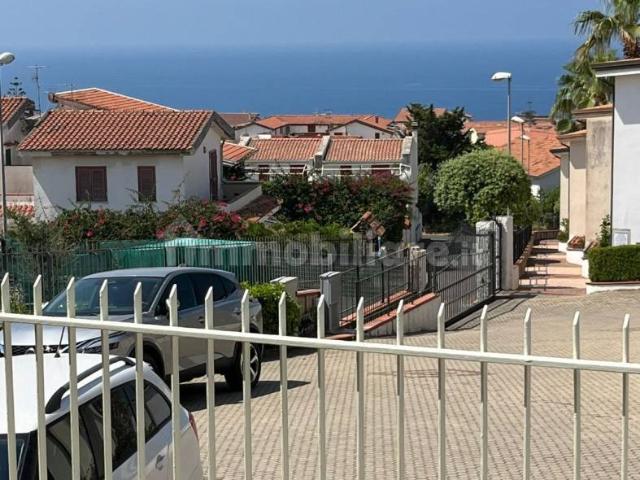 Villa Indipendente in affitto a La Petrosa, Calabria