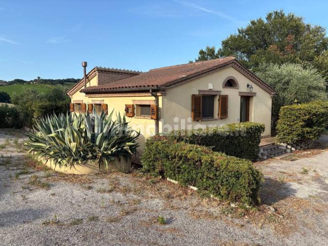 Villa Indipendente in affitto a Marche, Ancona