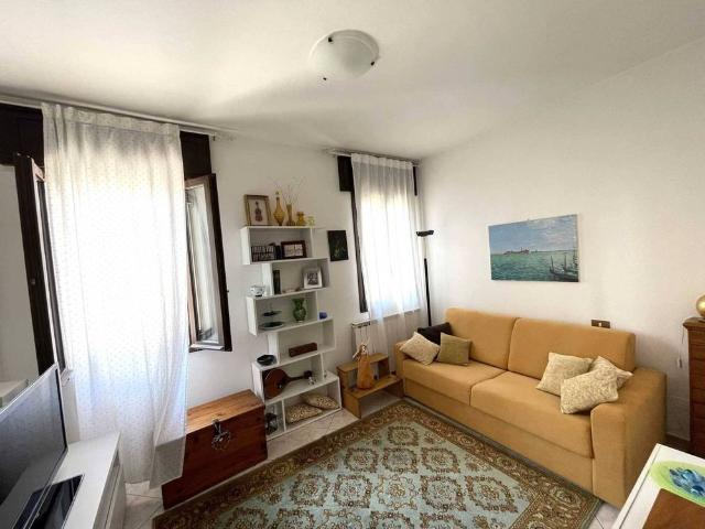 Villa Indipendente in affitto a Porto Viro, Veneto