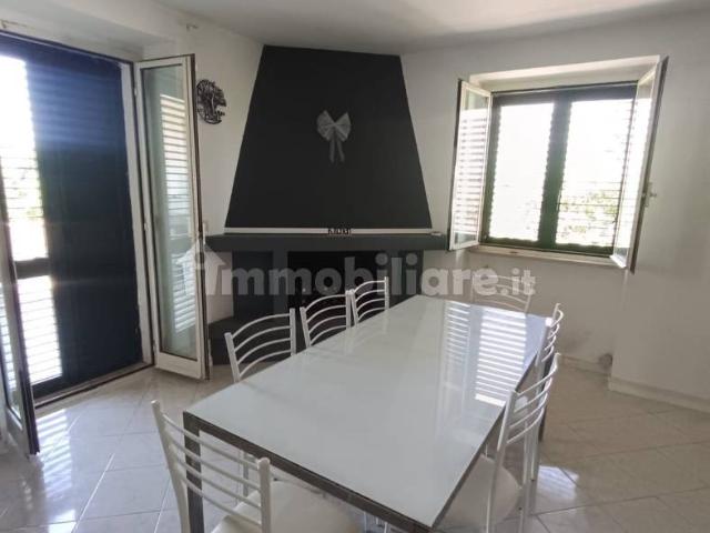 Villa Indipendente in affitto a Minturno, Lazio