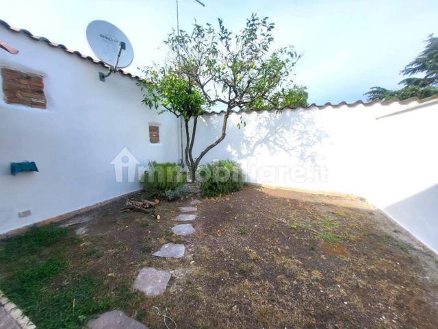 Villa Indipendente in affitto a San Giorgio di Acilia, Roma Capitale