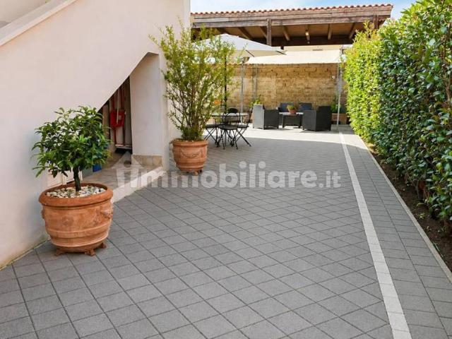 Villa Indipendente in affitto a Le Salzare, Aprilia