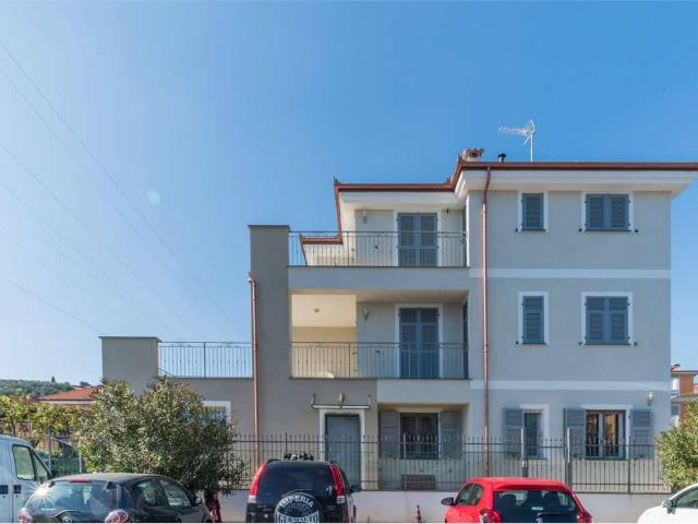 Villa Indipendente in affitto a Diano Calderina, Diano Marina