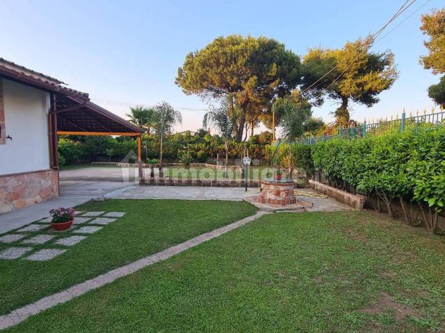 Villa Indipendente in affitto a Municipio Roma IX, Roma Capitale