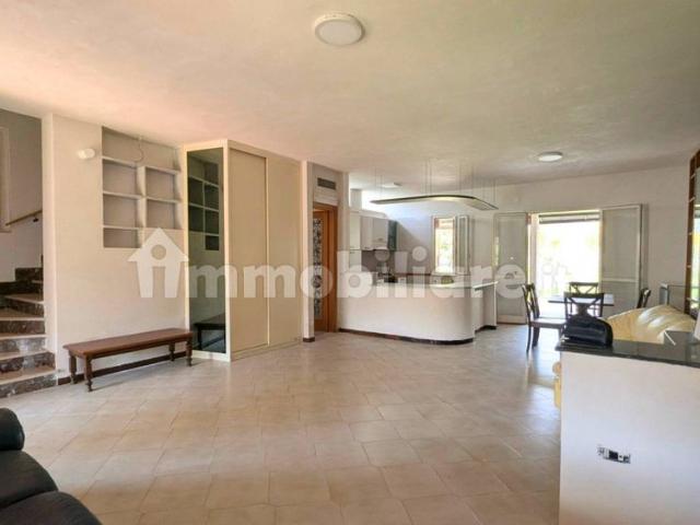 Villa Indipendente in affitto a Gianola, Formia