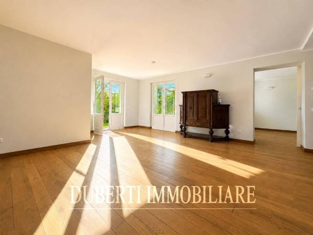 Villa Indipendente in affitto a Varese, Lombardia