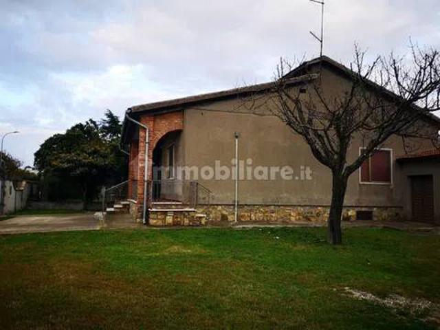 Villa Indipendente in affitto a Montalto Di Castro, Lazio