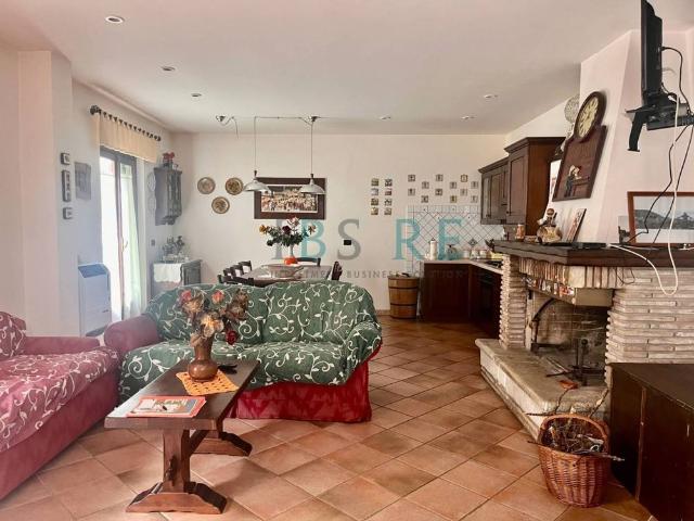 Villa Indipendente in affitto a Leonessa, Lazio