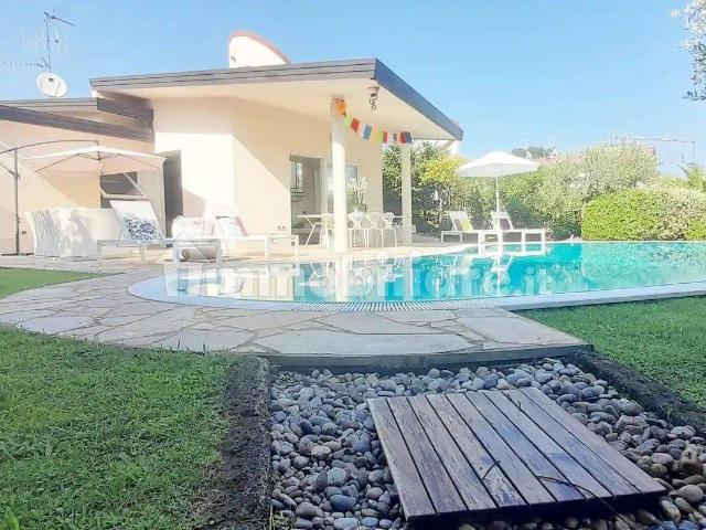 Villa Indipendente in affitto a San Felice Del Benaco, Lombardia