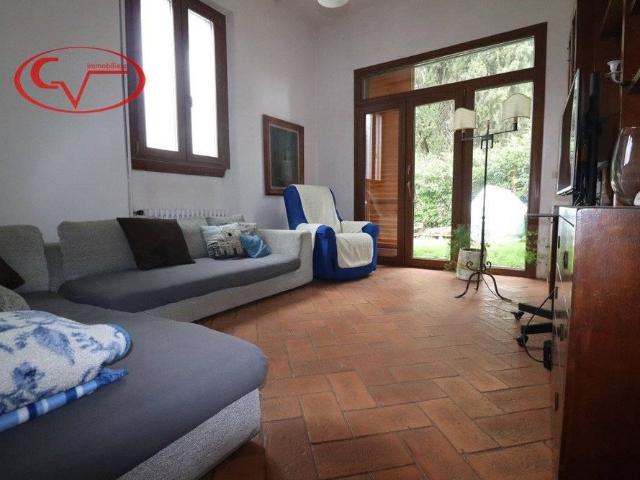Villa Indipendente in affitto a Levanella, Montevarchi
