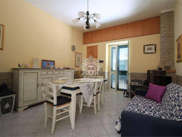 Villa Indipendente in affitto a Cava d'Aliga, Cava D'aliga