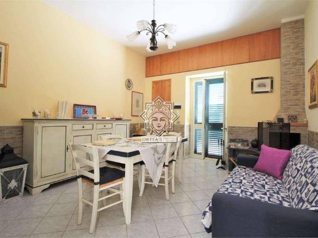 Villa Indipendente in affitto a Cava d'Aliga, Cava D'aliga