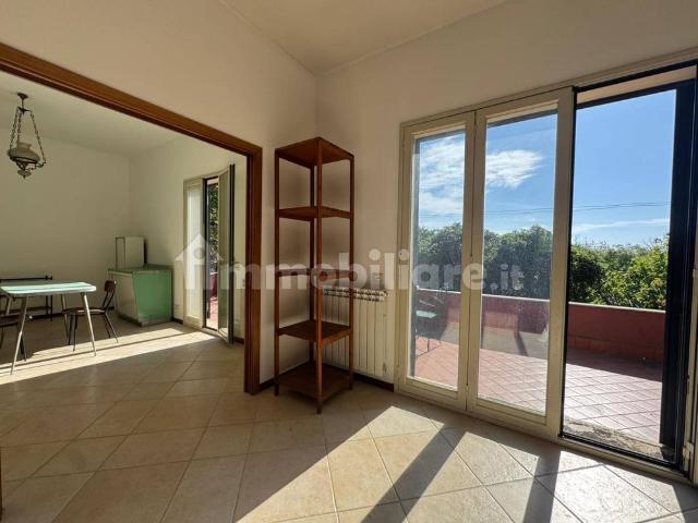Villa Indipendente in affitto a Pedara, Catania